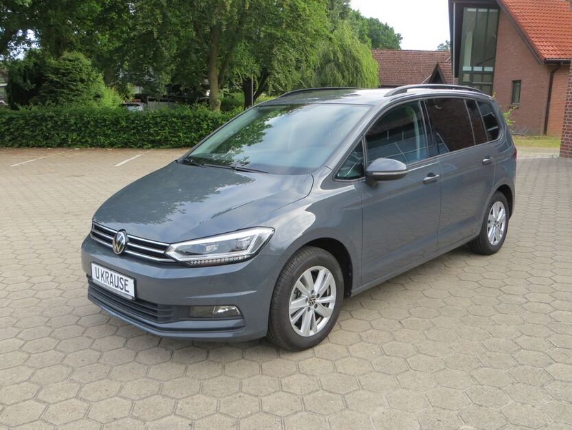 VW Touran 28.200 km 30.990 € Regesbostel 21649