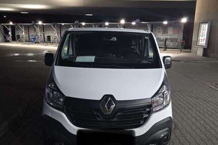 Renault Trafic 133.620 km 12.500 &euro; berlin 10785