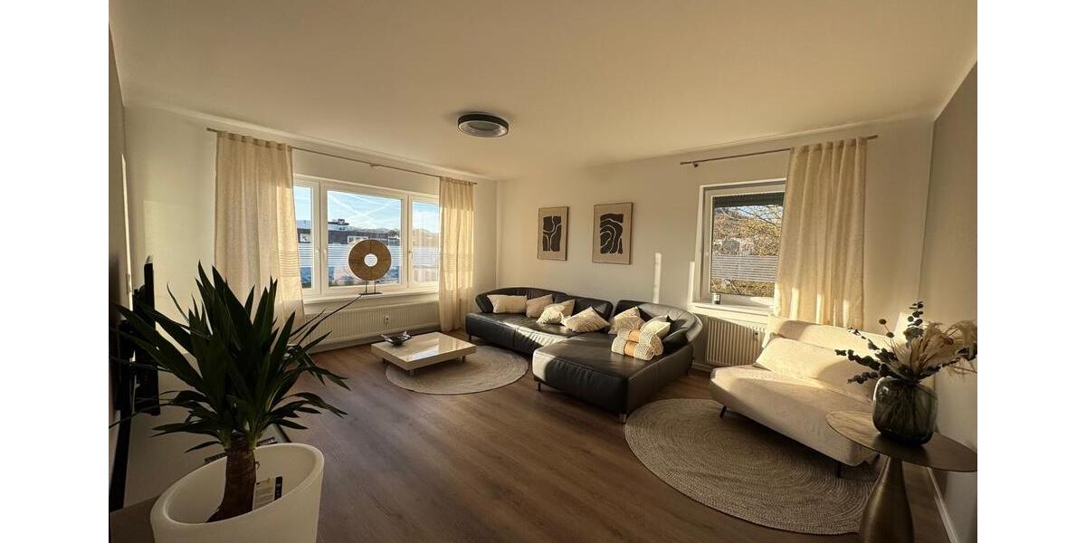 Etagenwohnung Baunatal - 3.5 Zimmer, 90 m&sup2;, 2.500&euro; | Angebot:24522860