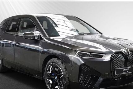 BMW iX 22.881 km 47.890 € Moers 47441