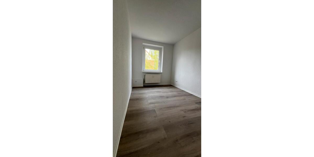 Etagenwohnung Gößnitz - 3 Zimmer, 62 m&sup2;, 360&euro; | Angebot:26378184