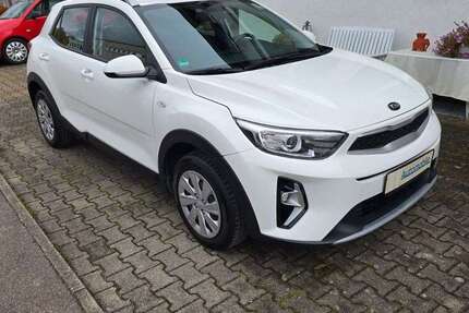 Kia Stonic 43.000 km 12.898 € Winterbach 73650
