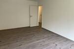 Sanierte schöne kleinere 3-Zimmer- im EG mit Balkon - St. Johannis