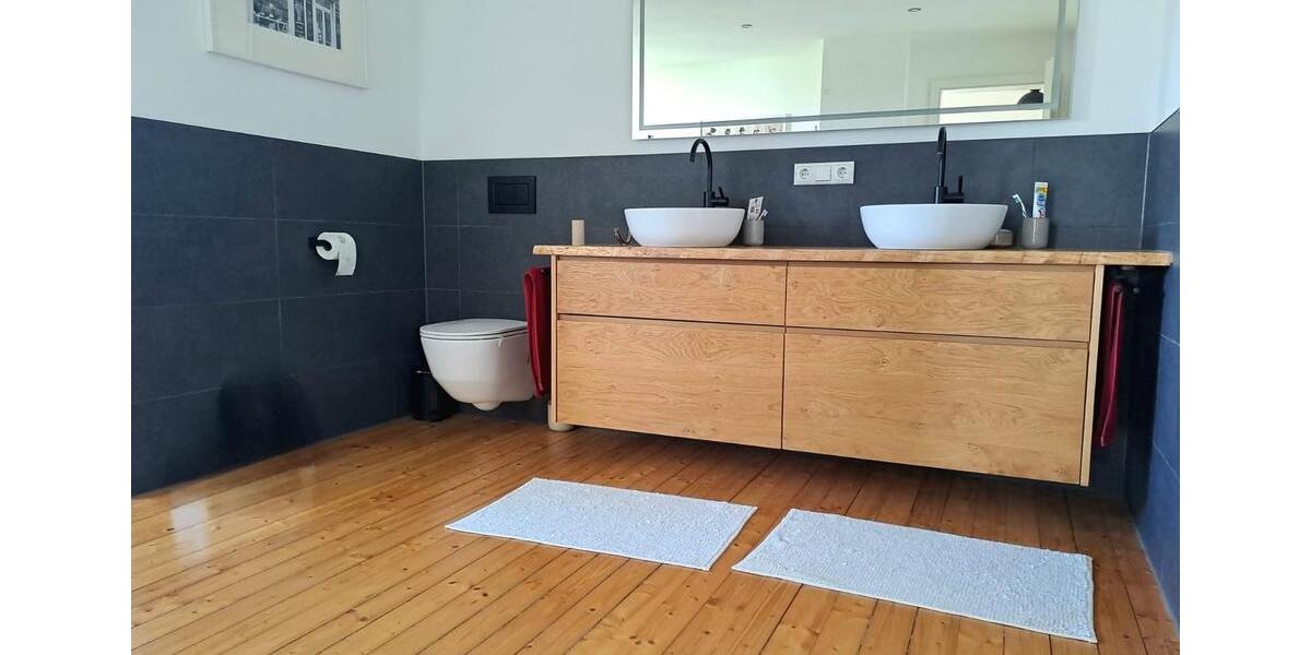 Einfamilienhaus Buttenwiesen - 5 Zimmer, 130 m&sup2;, 1.600&euro; | Angebot:24820199