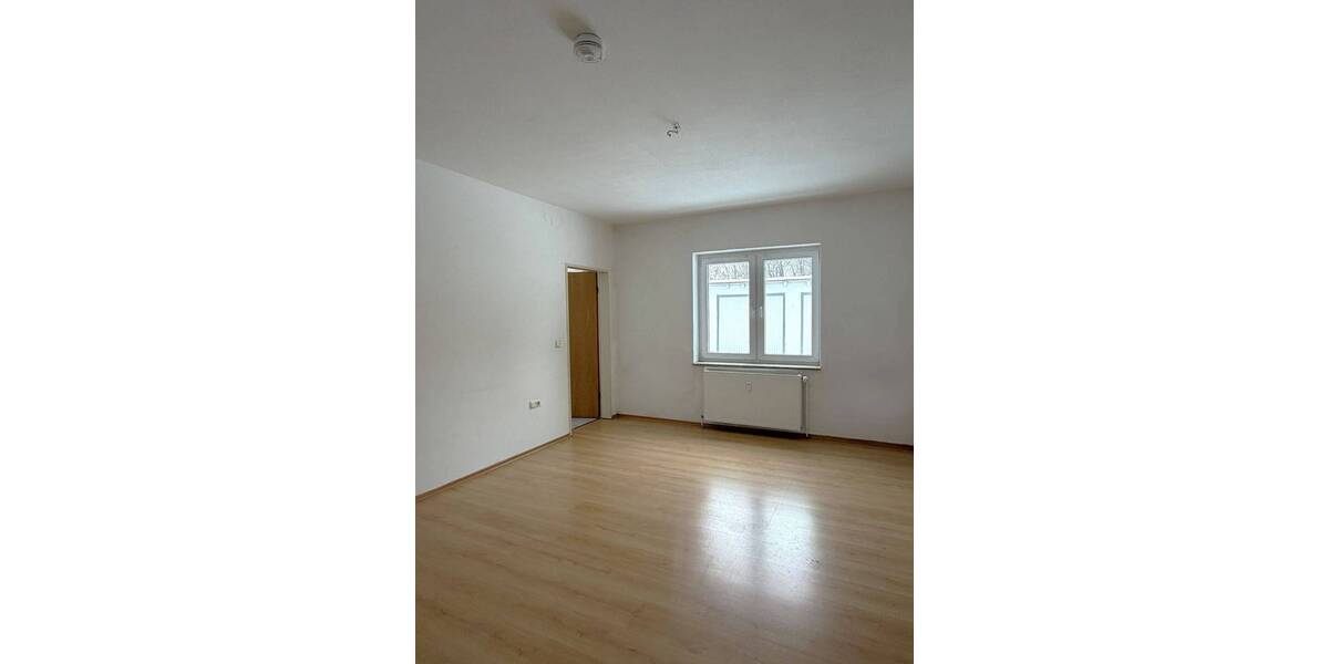 Etagenwohnung Eime - 3 Zimmer, 116 m&sup2;, 750&euro; | Angebot:26080257
