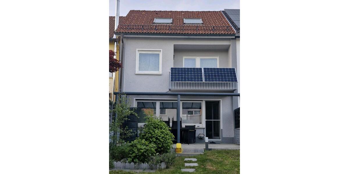 Reihenhaus Villingen-Schwenningen Schwenningen - 7.5 Zimmer, 118 m&sup2;, 370.000&euro; | Angebot:26961291
