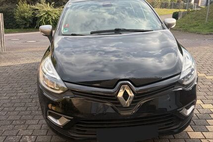 Renault Clio 109.000 km 9.000 &euro; Bad Laasphe 57334