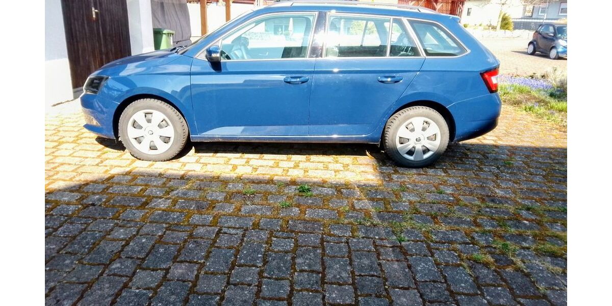 Skoda Fabia 49.165 km 9.500 &euro; Buch 56290