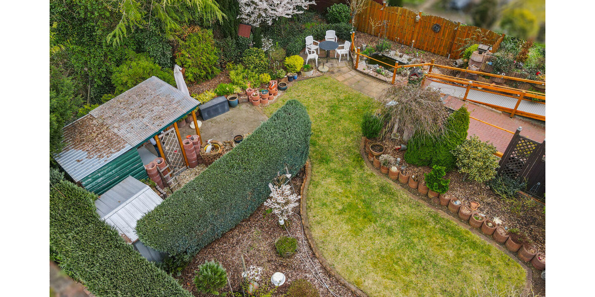 Delmenhorst-Annenheide Gepflegter Walmdachbungalow mit schönem Garten in zweiter Reihe - Bungalow Delmenhorst / Annenheide Annenheide | Angebot:26355215