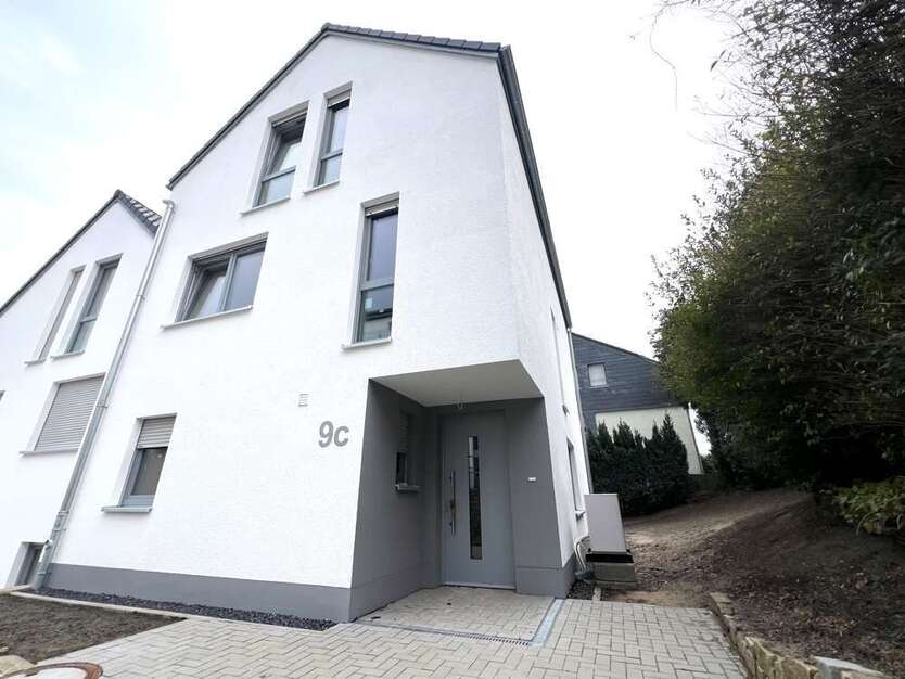 Haus zum Mieten in Wetter (Ruhr) 1.650 € 163 m²
