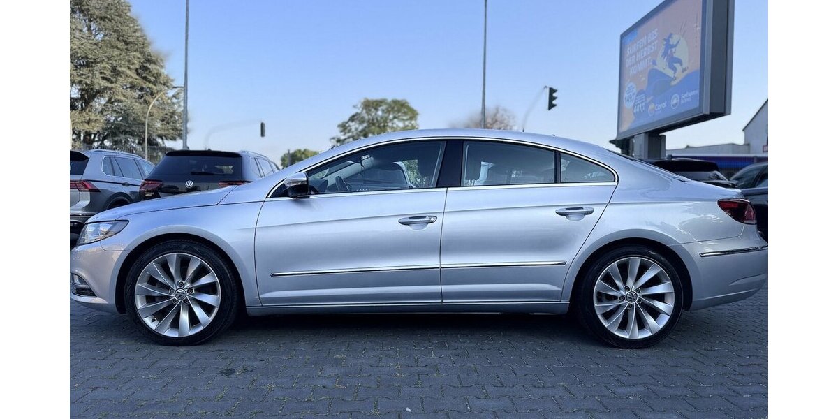 VW Passat CC Highline/Autom,/ Leder/PANO/5 Sitze 180.000 km 10.900 &euro; Mönchengladbach 41066