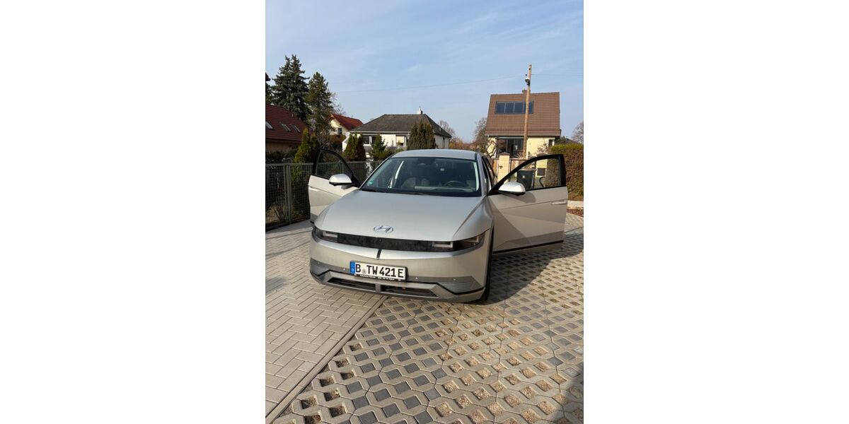 Hyundai IONIQ 5 8.250 km 27.965 &euro; Berlin 10407