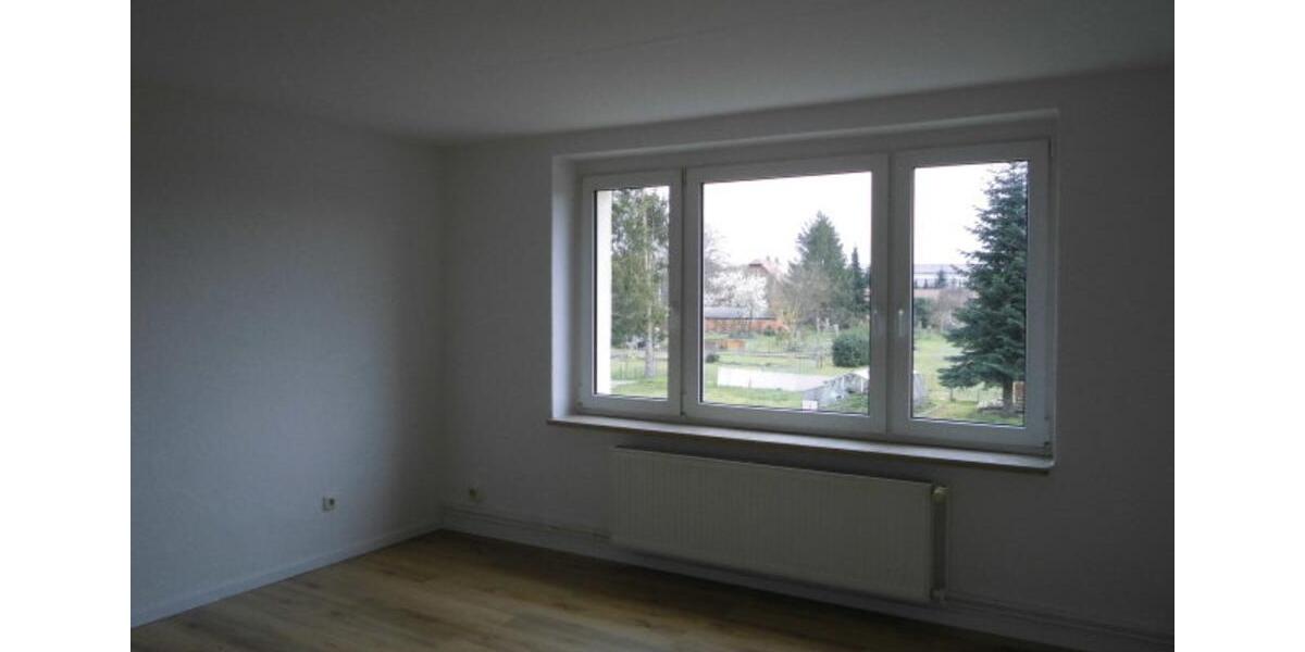 Etagenwohnung Neu Kaliß - 3 Zimmer, 87 m&sup2;, 391&euro; | Angebot:25438858