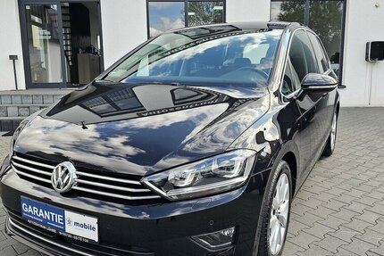 VW Golf Sportsvan 1.4 TSI Highline LEDER NAVI AHK 105.050 km 13.990 € Löhne 32584