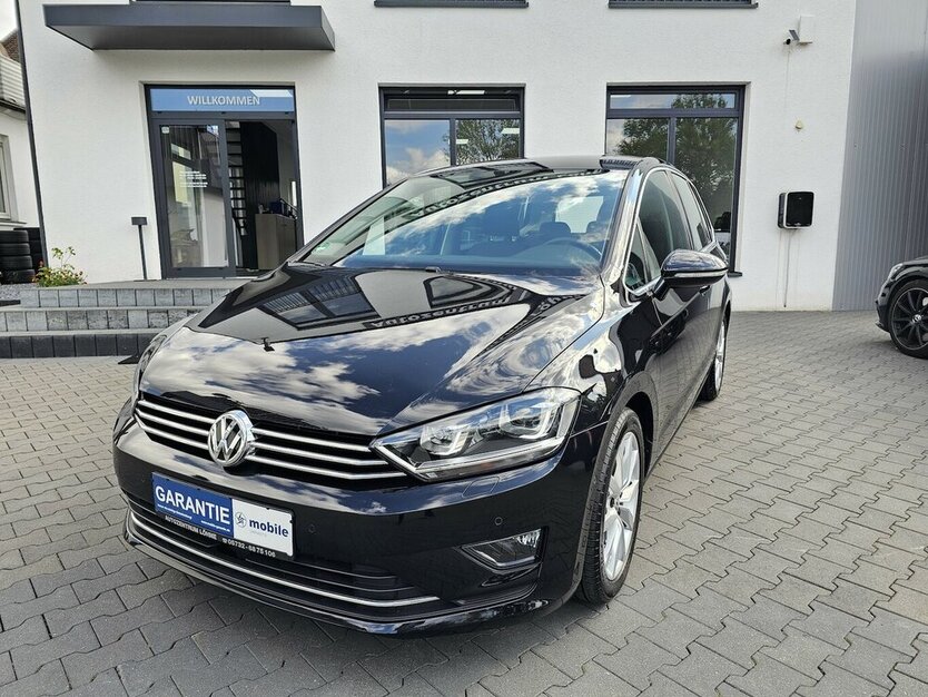 VW Golf Sportsvan 1.4 TSI Highline LEDER NAVI AHK 105.050 km 14.490 € Löhne 32584