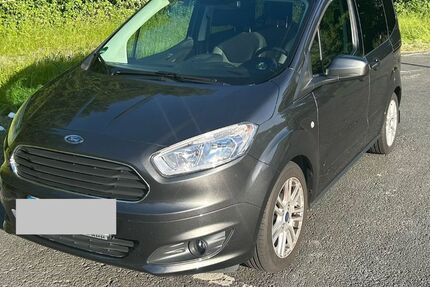 Ford Tourneo Courier 95.028 km 9.500 &euro; Kamen 59174