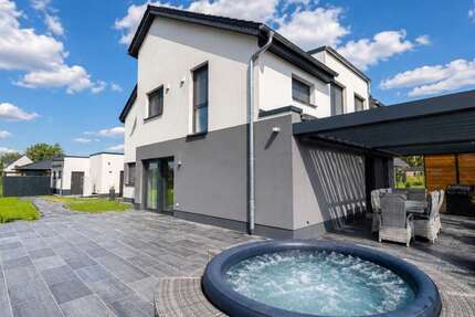 Haus Kolkwitz - 7 Zimmer, 267 m&sup2;, 1.295.000&euro; | Angebot:27146173