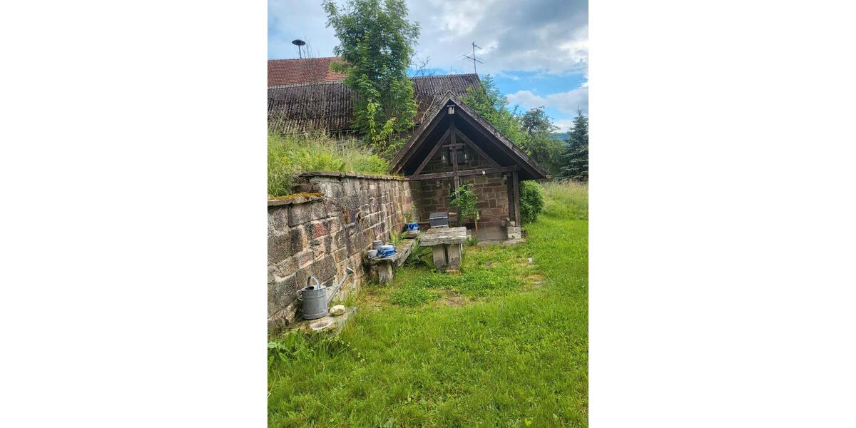 Doppelhaushälfte Gersfeld (Rhön) - 9 Zimmer, 390 m&sup2;, 179.000&euro; | Angebot:26954708