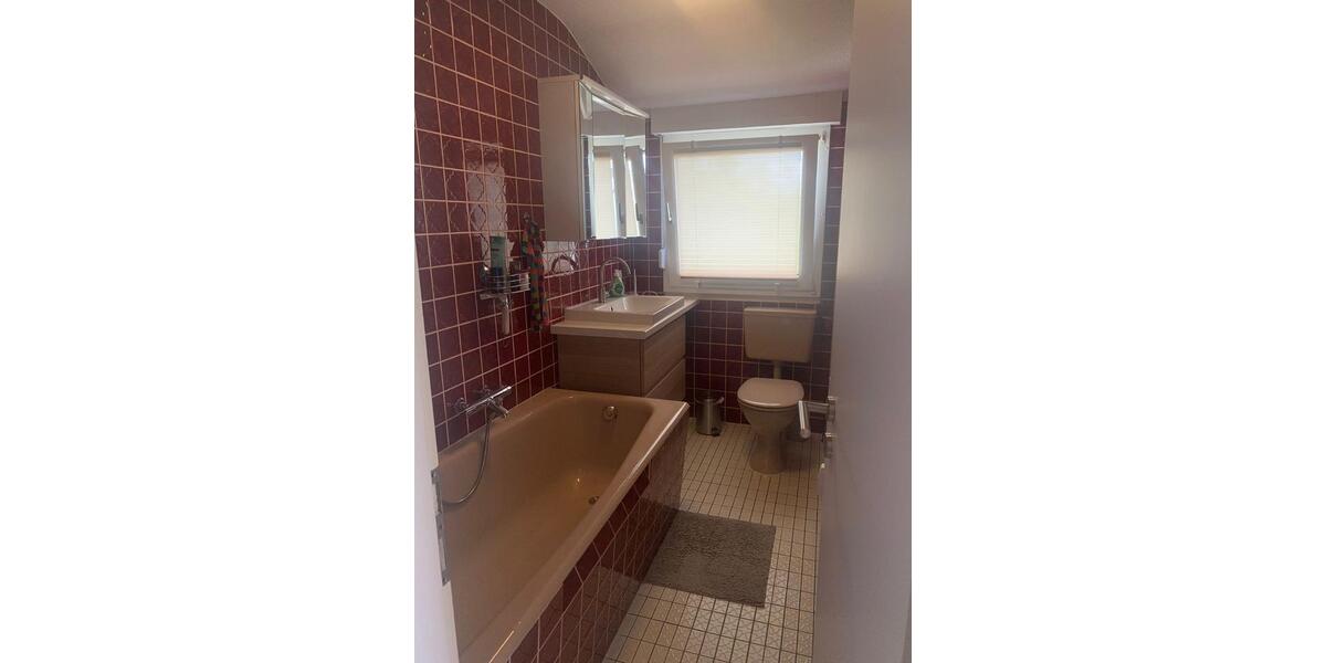 Dachgeschoßwohnung Petersberg - 2 Zimmer, 61 m&sup2;, 600&euro; | Angebot:26287927