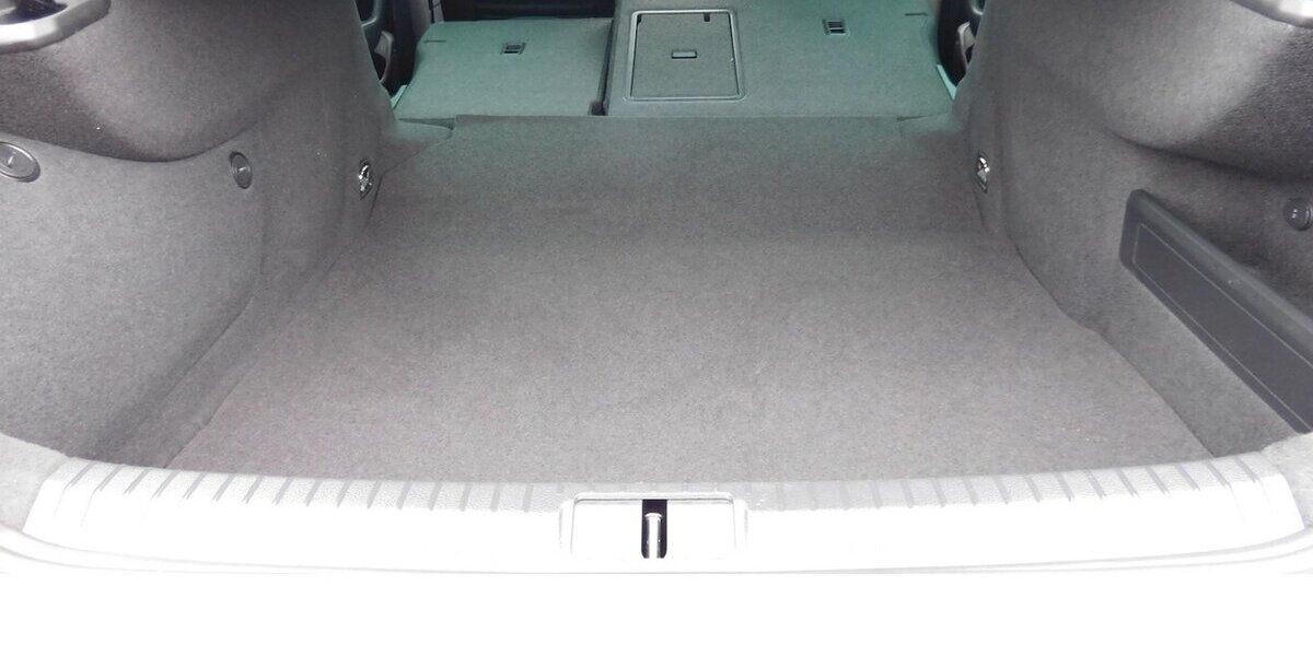 VW Passat 2.0 Bussiness BMT TDI Standhei.Navi Klima 36.500 km 21.990 &euro; Vordorf 38533