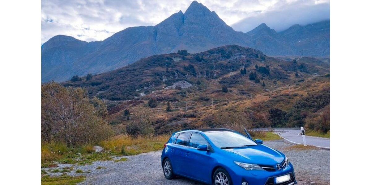 Toyota Auris 126.000 km 6.900 &euro; Weisenbach 76599