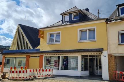 Charmantes Wohn- und Geschäftshaus mit großem Garten. L - Echternach nur 5min! 6 zimmer