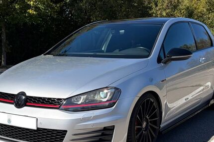 VW Golf 97.500 km 17.750 &euro; Boos 87737