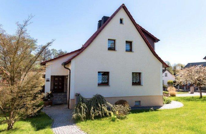 Einfamilienhaus Bad Salzungen - 7 Zimmer, 145 m&sup2;, 290.000&euro; | Angebot:26543137