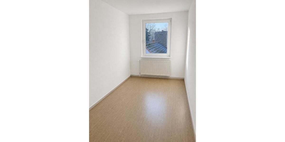 Etagenwohnung Grabow - 4 Zimmer, 70 m&sup2;, 460&euro; | Angebot:26330289