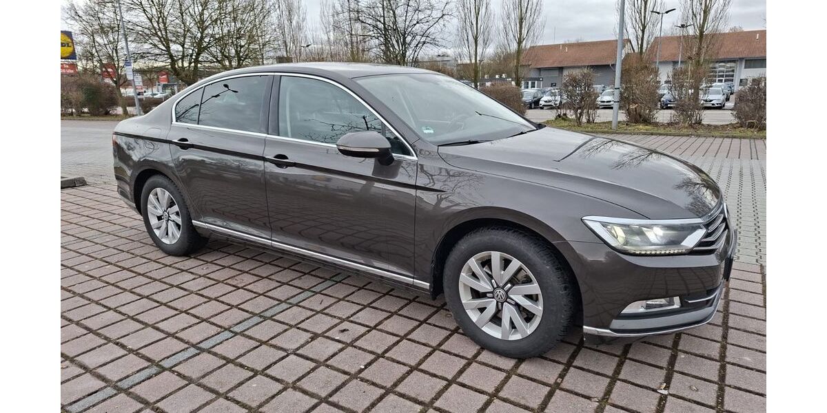 VW Passat 89.000 km 17.800 &euro; Unterschleißheim 85716