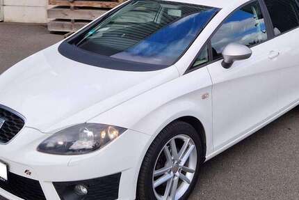 Seat Leon 142.800 km 5.499 € Oederan 09569