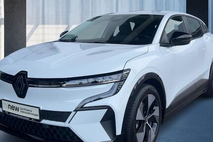 Renault Megane E-TECH 12.608 km 18.890 &euro; München 81827