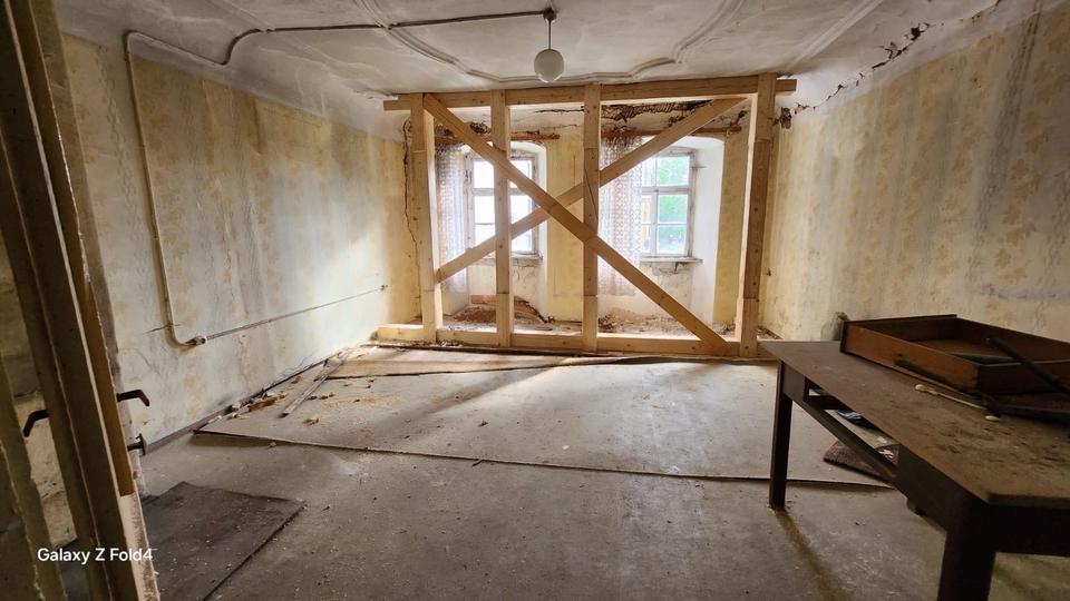 Doppelhaushälfte Vilseck - 16 Zimmer, 520 m&sup2;, 45.000&euro; | Angebot:20657309