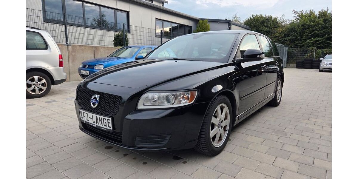 Volvo V50 220.000 km 2.490 &euro; Wehringen 86517