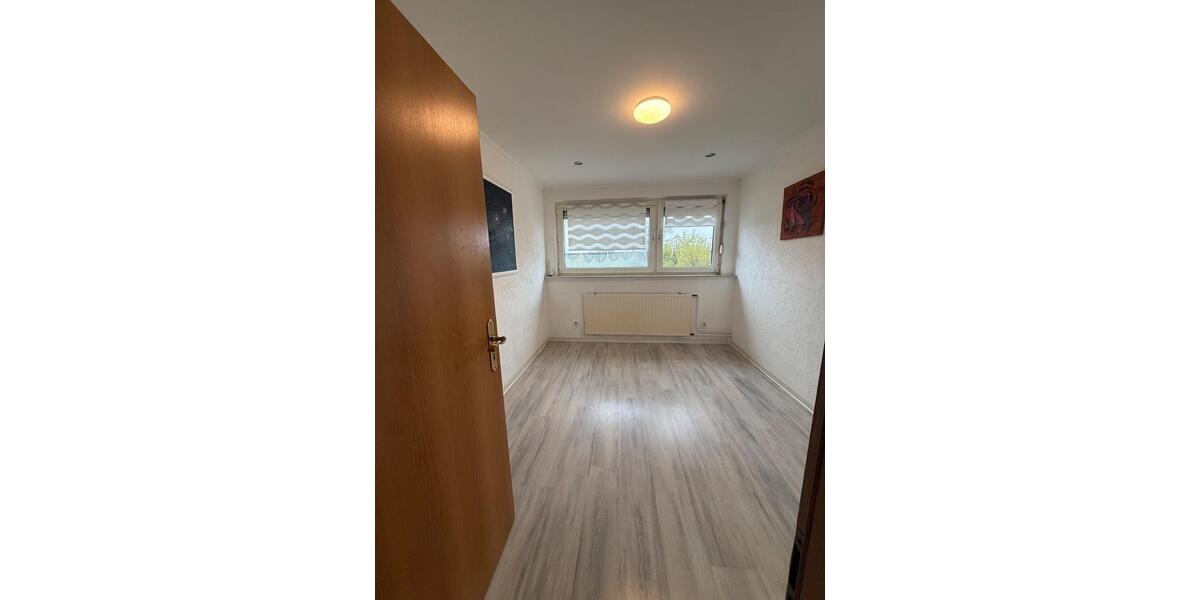 Mehrfamilienhaus, Wohnhaus Obertshausen - 6 Zimmer, 160 m&sup2;, 2.250&euro; | Angebot:26016675