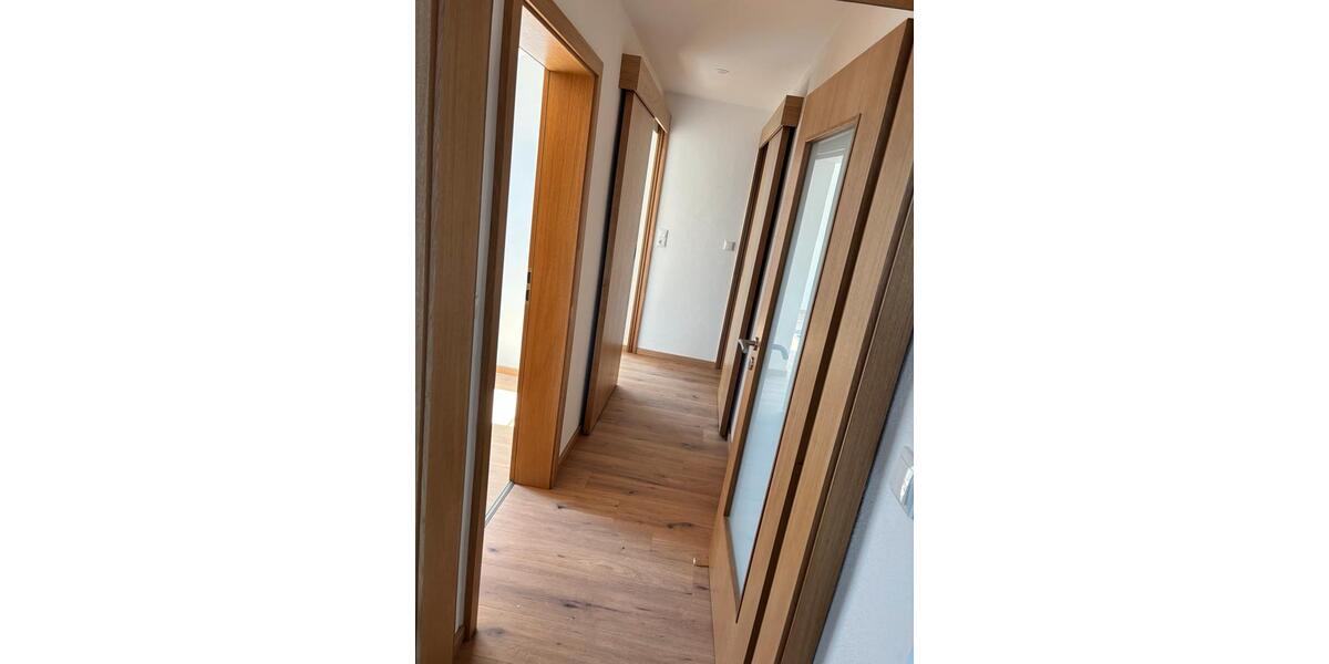 Dachgeschosswohnung zu vermieten. 3 zimmer