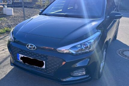 Hyundai i20 93.000 km 9.500 &euro; Wuppertal 42105