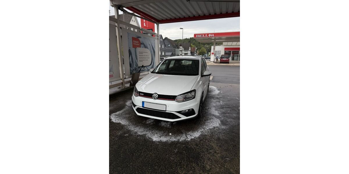 VW Polo 95.300 km 14.700 &euro; Netphen 57250