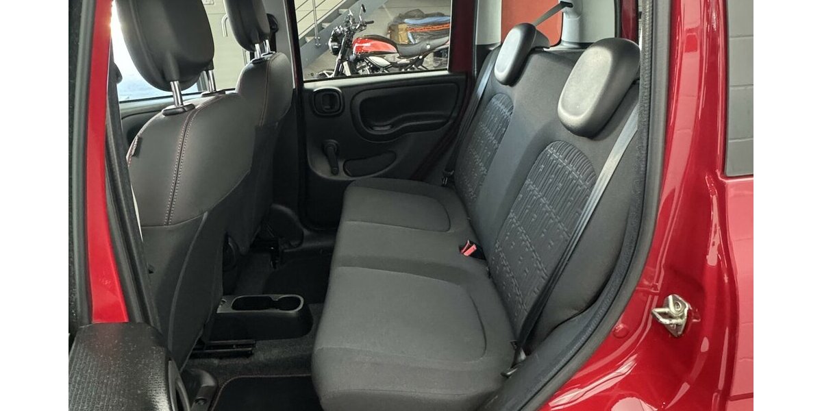 Fiat Panda Cross Red 1.0 Hybrid 1.Hand Neuwertig! 38.820 km 11.740 &euro; Lich 35423