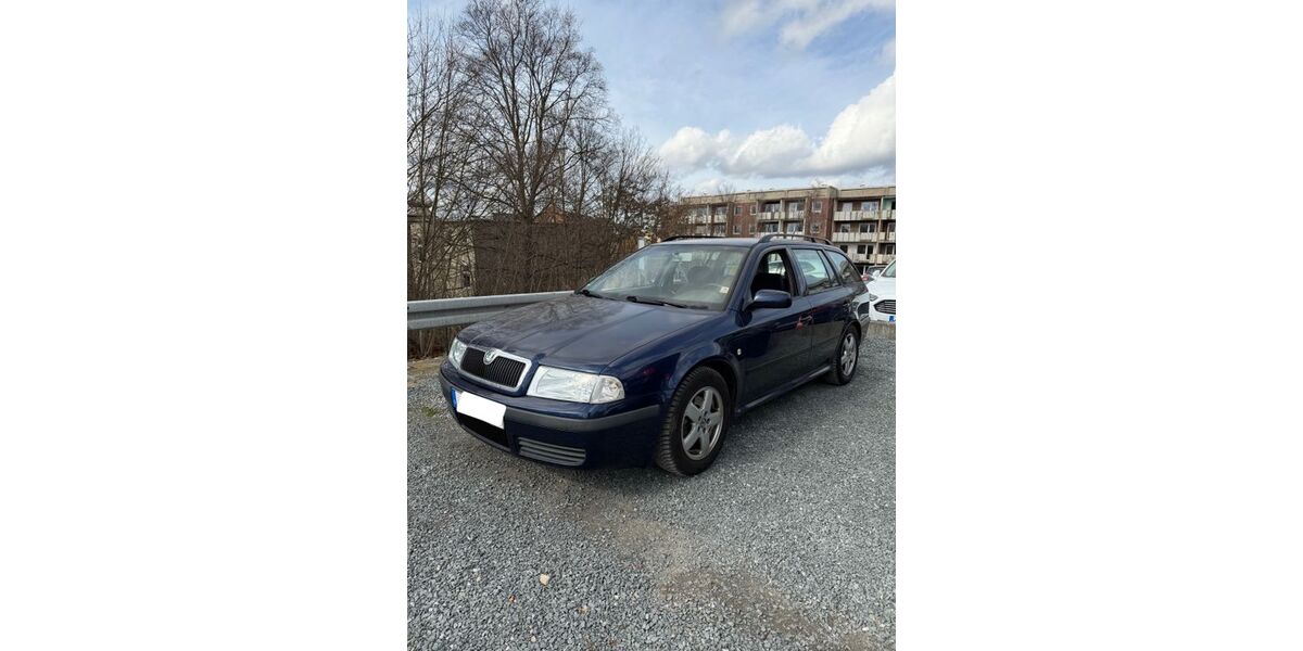 Skoda Octavia 228.000 km 2.399 &euro; Gera 07549