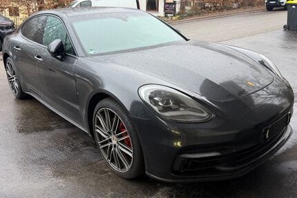 Porsche Panamera 209.000 km 33.500 &euro; Leonberg 71229