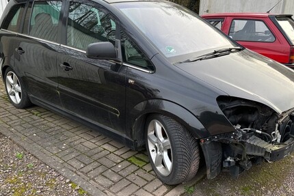 Opel Zafira B OPC 202.063 km 4.000 &euro; Beckingen 66701