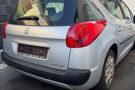 Peugeot 207 199.800 km 2.499 &euro; Edenkoben 67480