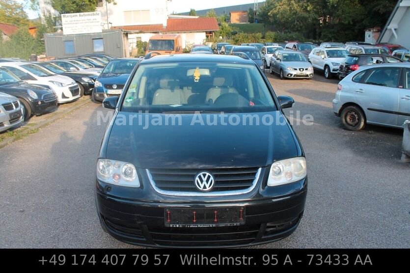 VW Touran 341.331 km 1.599 € Aalen 73433