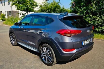 Hyundai TUCSON 107.000 km 12.500 &euro; Dormagen 41542