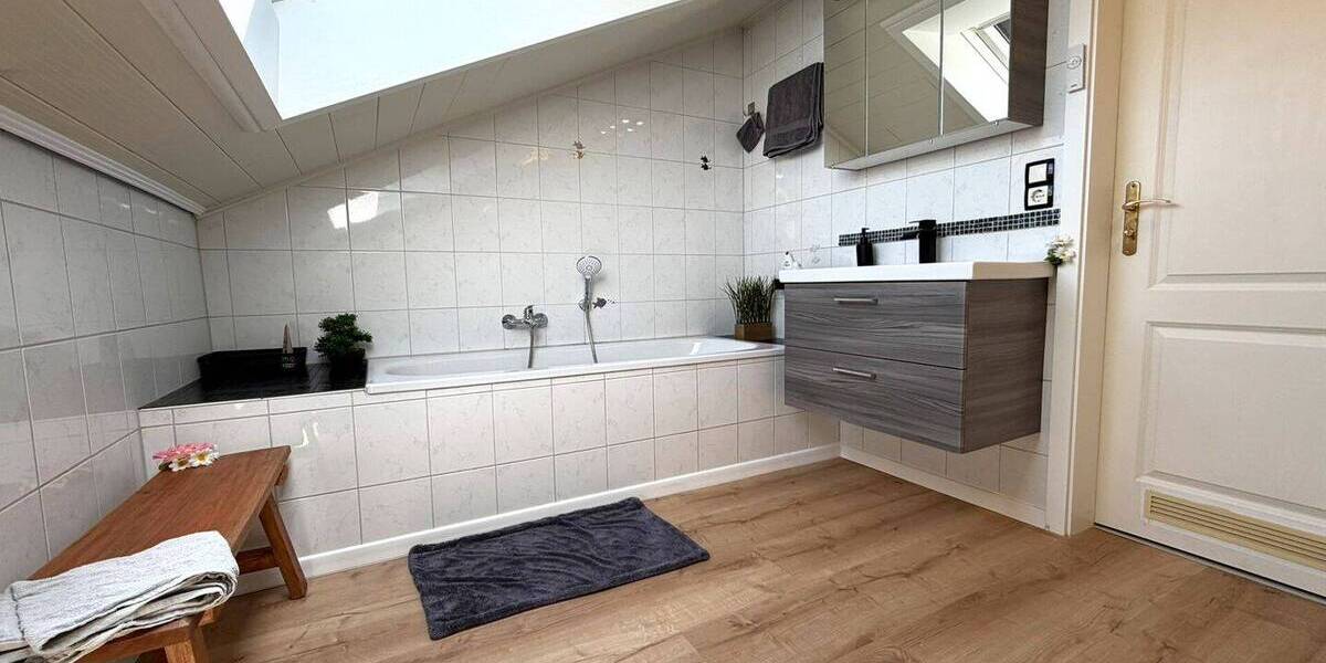 Einfamilienhaus Hamm (VG) - 4 Zimmer, 136 m&sup2;, 325.000&euro; | Angebot:26433549