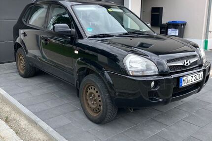 Hyundai TUCSON 141.000 km 4.400 &euro; Erharting 84513