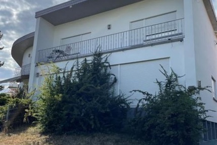 Zeitlos elegantes Villenanwesen im Bauhausstil 12 zimmer