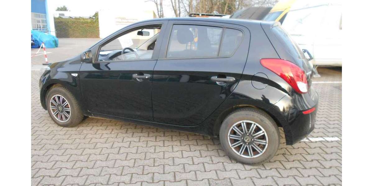 Hyundai i20 112.350 km 4.490 &euro; Lampertheim 68623