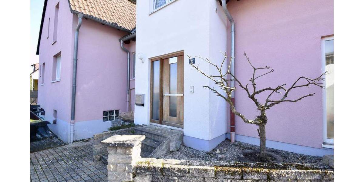 Modernes Zweifamilienhaus in ruhiger Lage von Kaiserslautern 6 zimmer